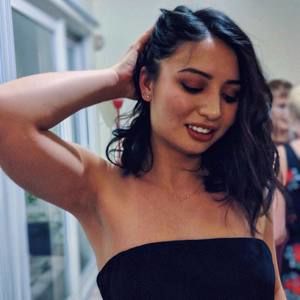 Meet your Posher, Emily